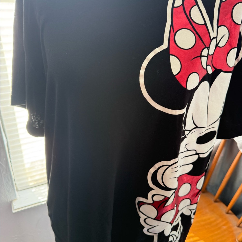 Black T-Shirt with Minnie Mouse